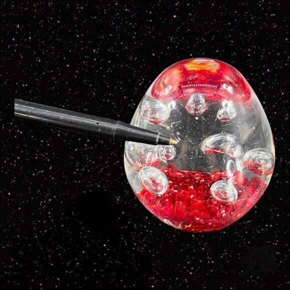 Vintage Art Glass Paperweight Red Bottom With Clear Large Air Bubbles Swirls - Picture 7 of 14